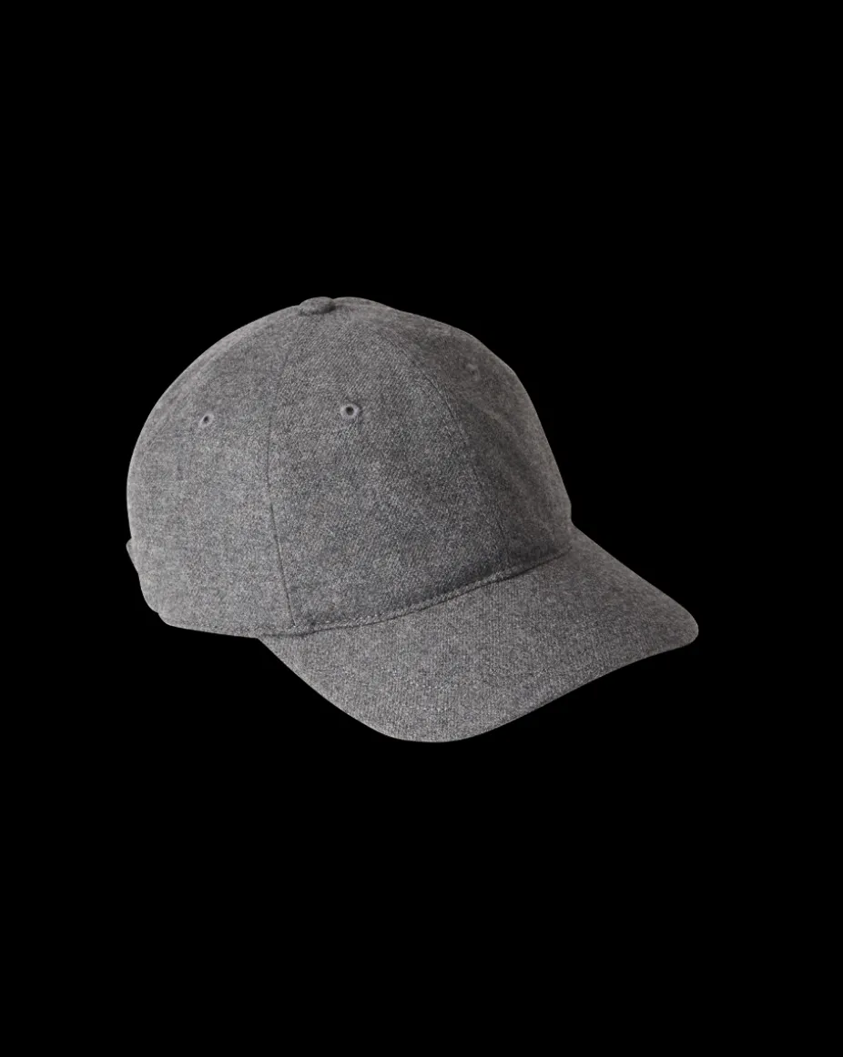 Flannel Baseball Cap in Heather Grey