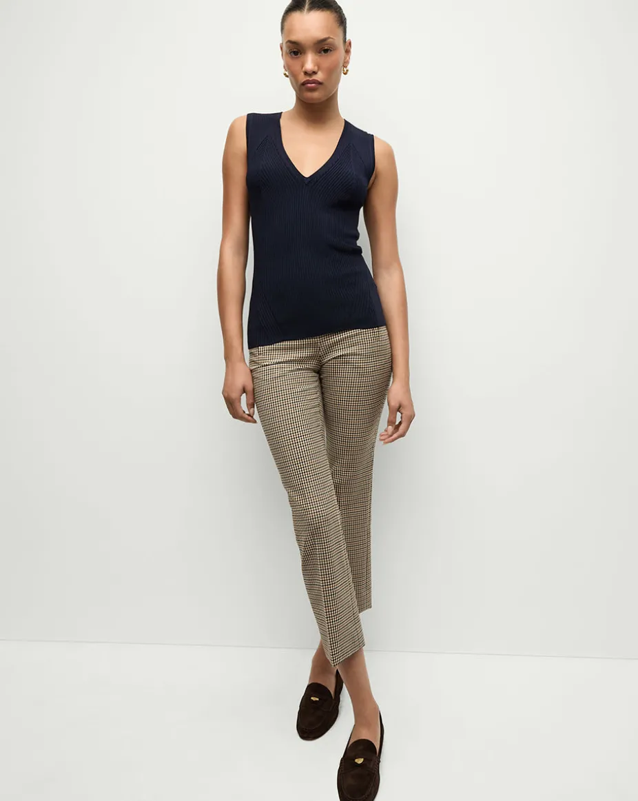 Sid V-Neck Sleeveless Pullover in Navy